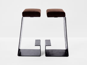Set de 6 tabourets de bar fer forgé acier poli velours 1970