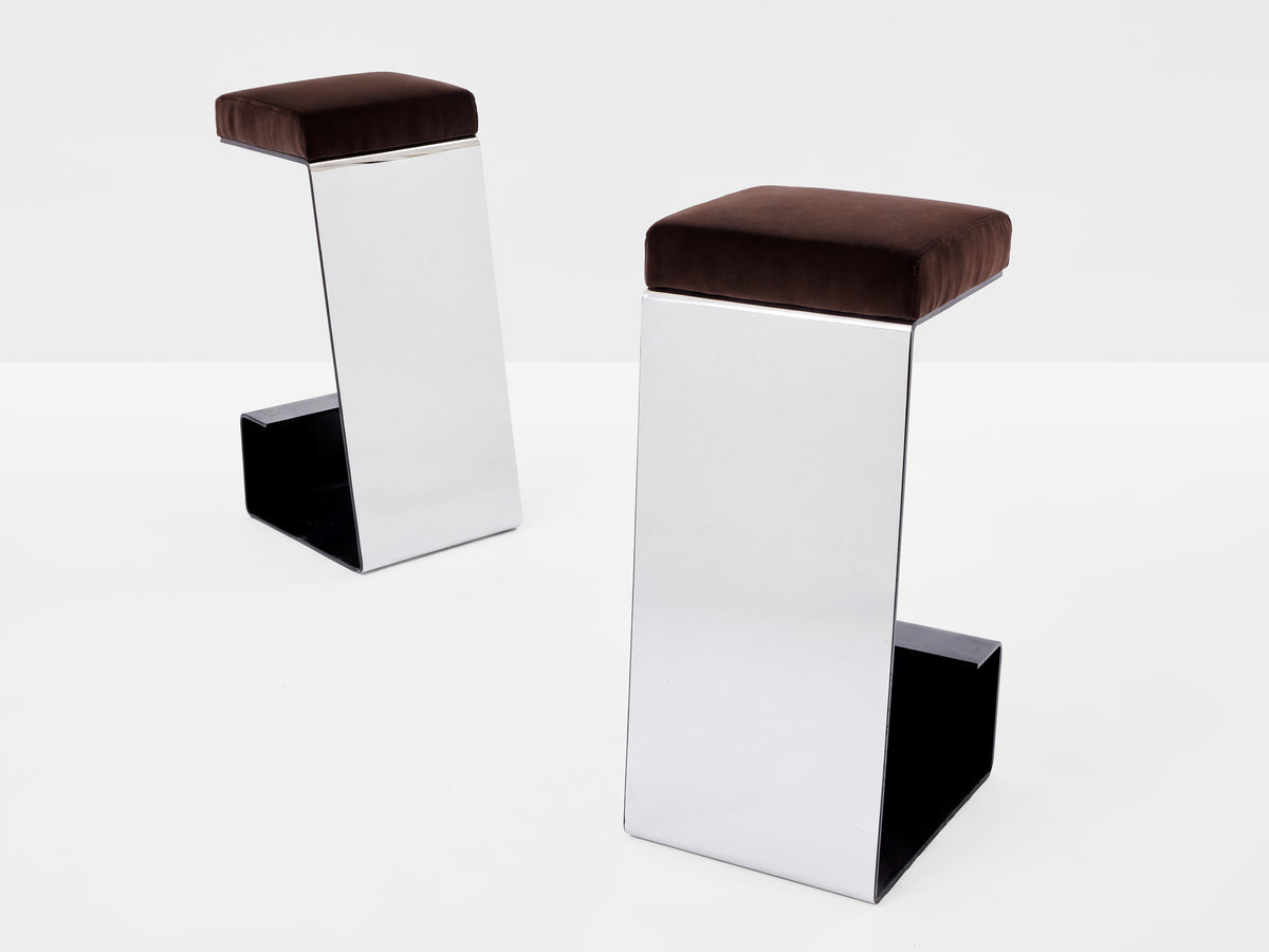 Set de 6 tabourets de bar fer forgé acier poli velours 1970