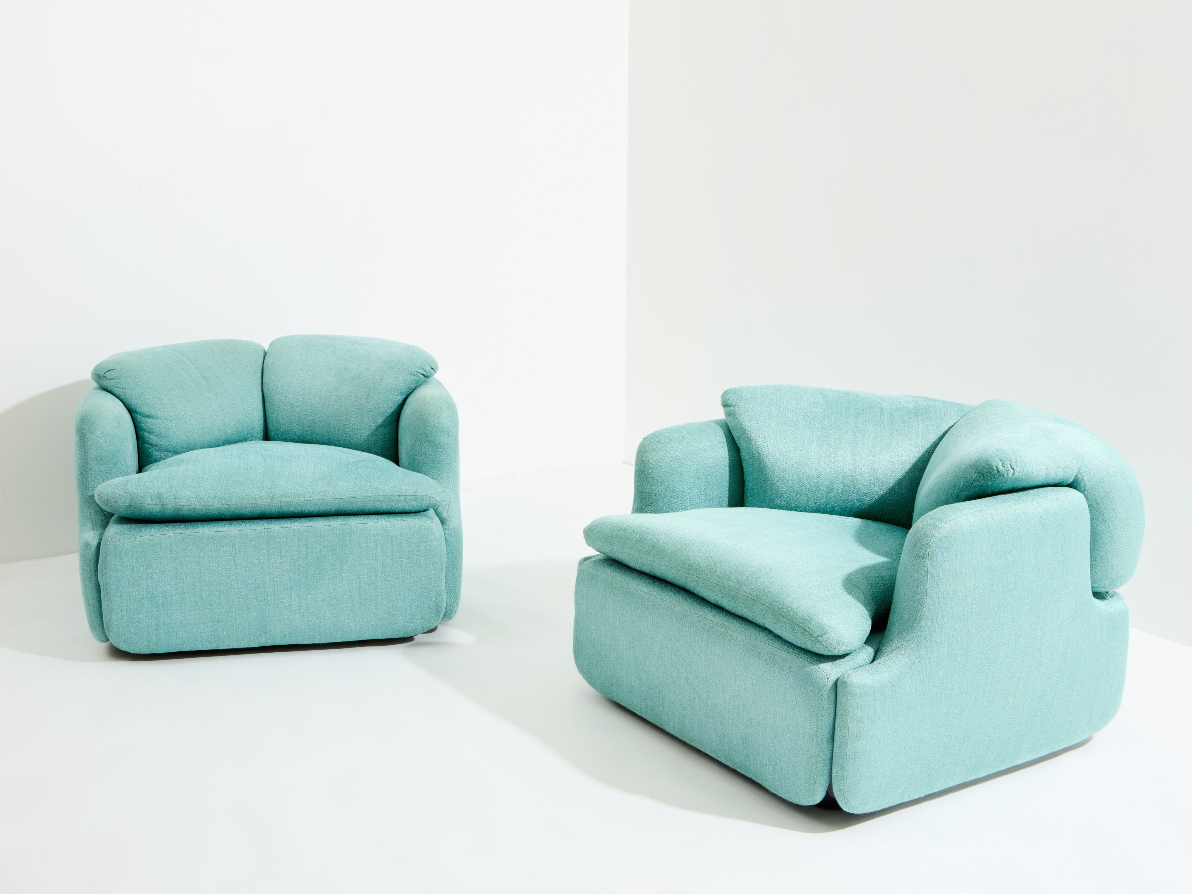 Alberto Rosselli for Saporiti pair of Confidential armchairs 1970