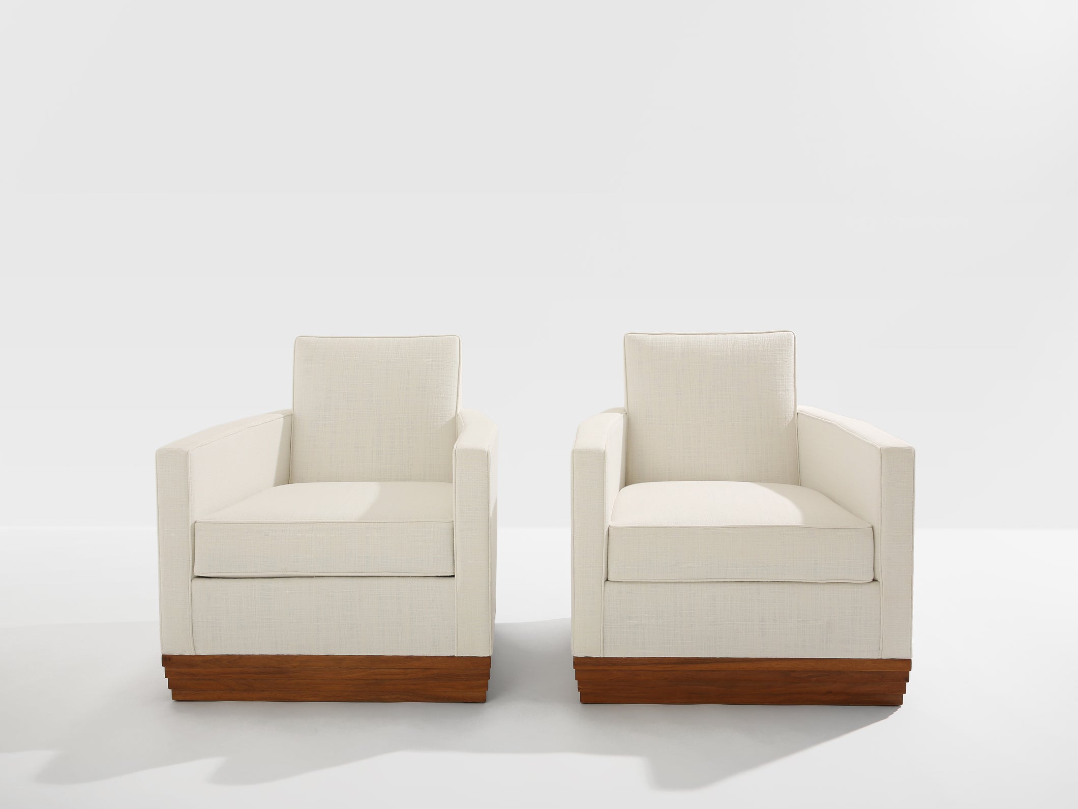 D.I.M. René Joubert & Philippe Petit paire de fauteuils club 1930