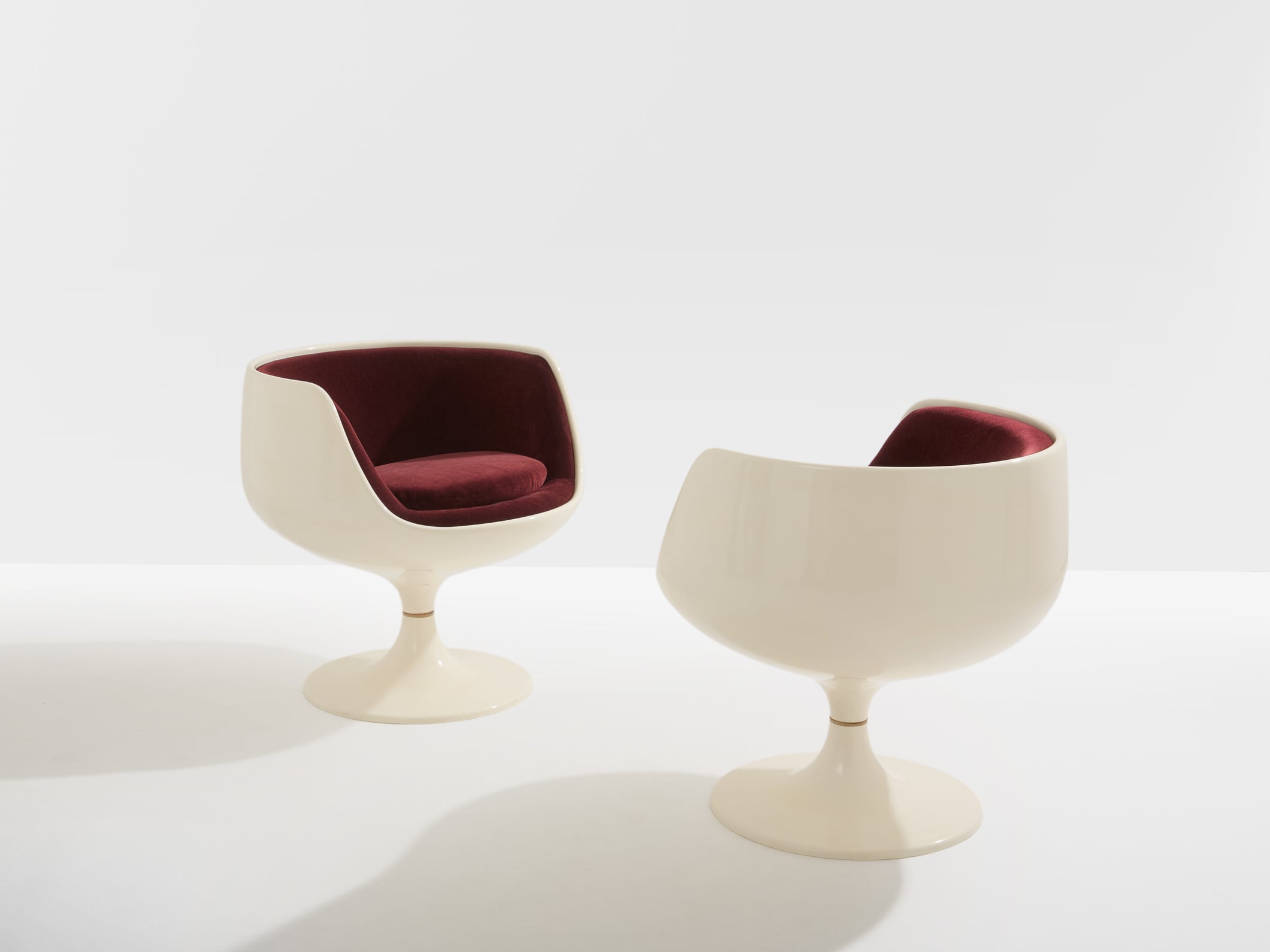 Eero Aarnio paire de chaises Cognac velours d'alpaga 1967