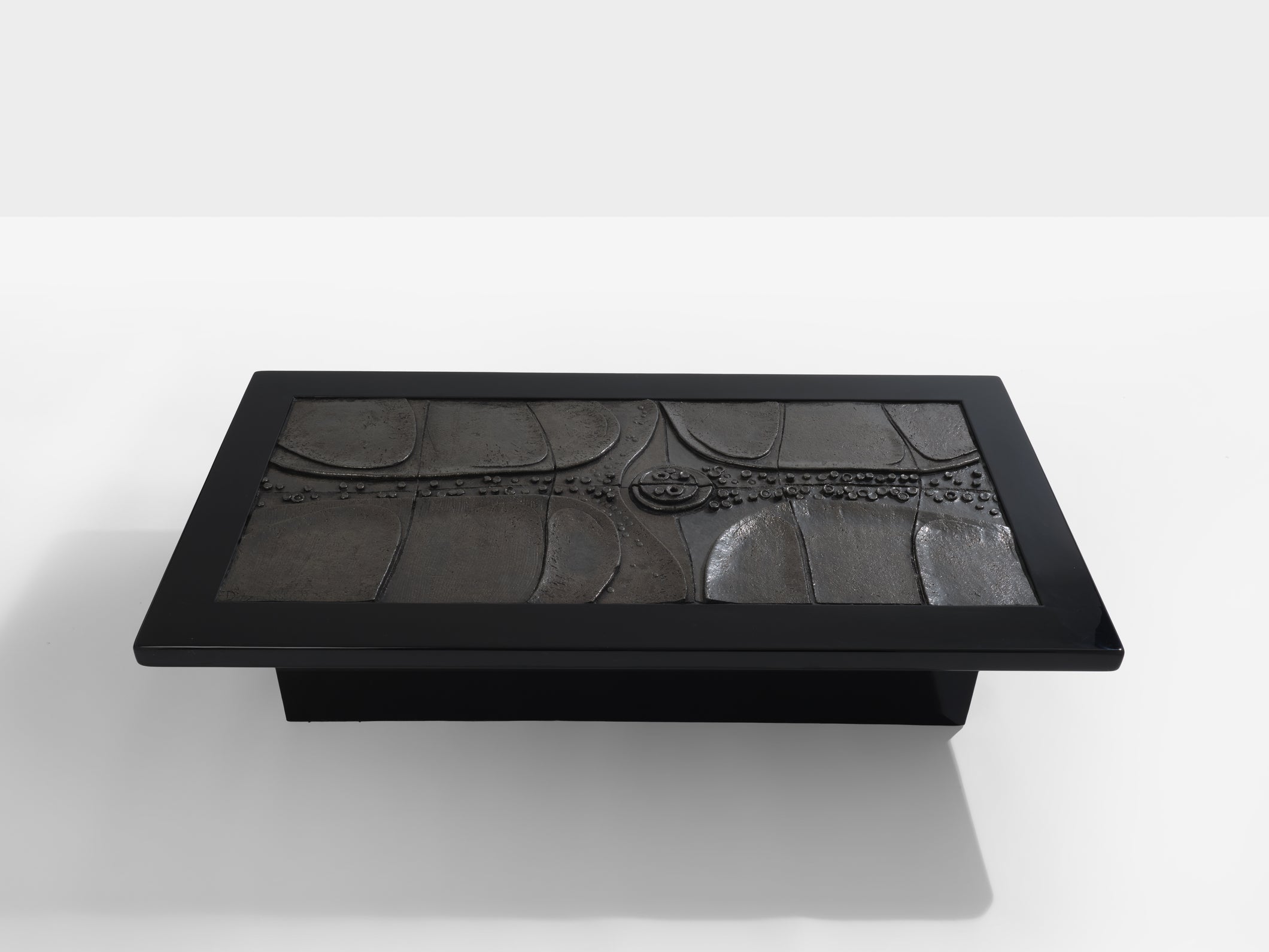 Table basse brutaliste Belge laque céramique Erik Deforce 1977