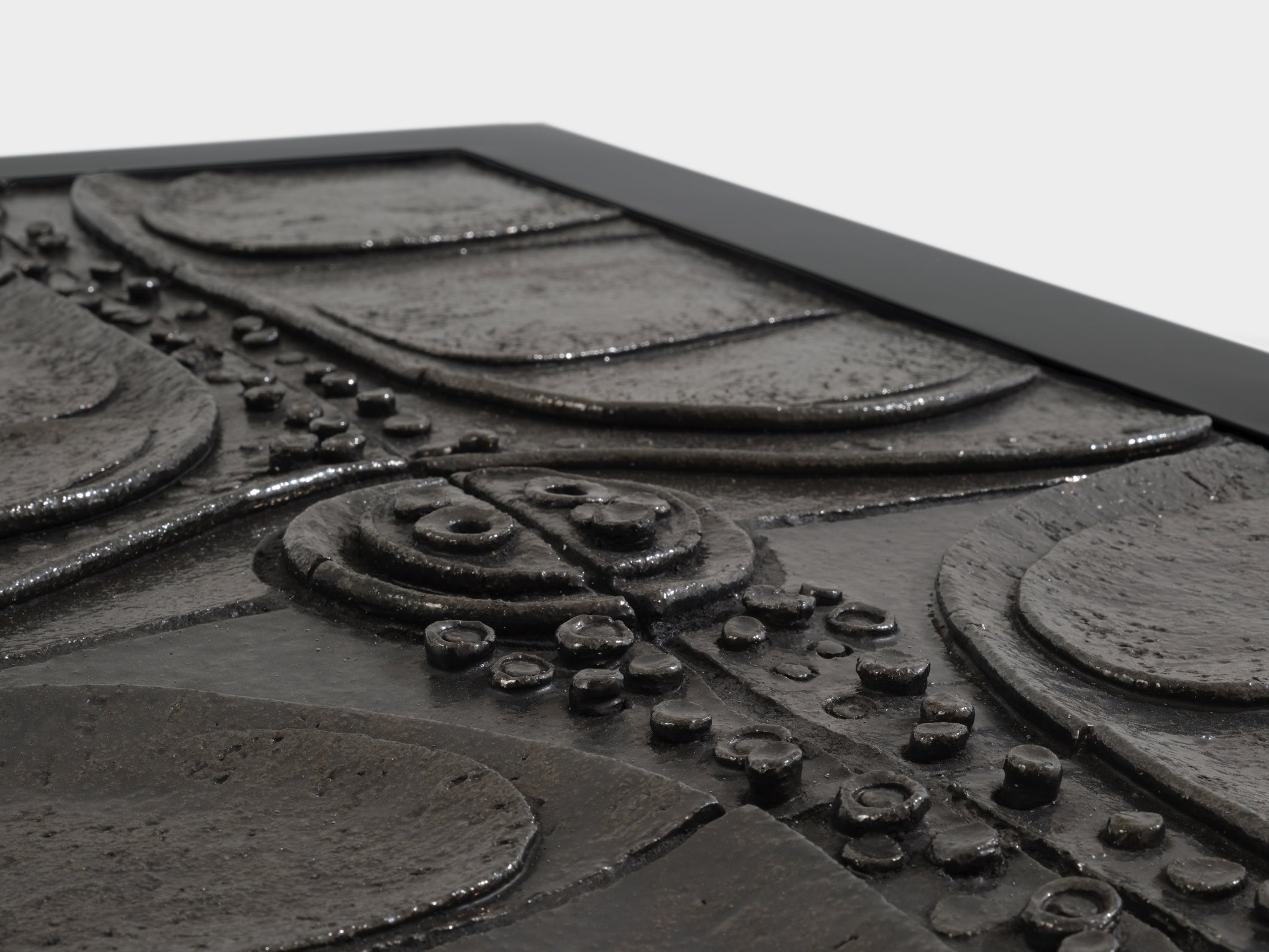 Table basse brutaliste Belge laque céramique Erik Deforce 1977