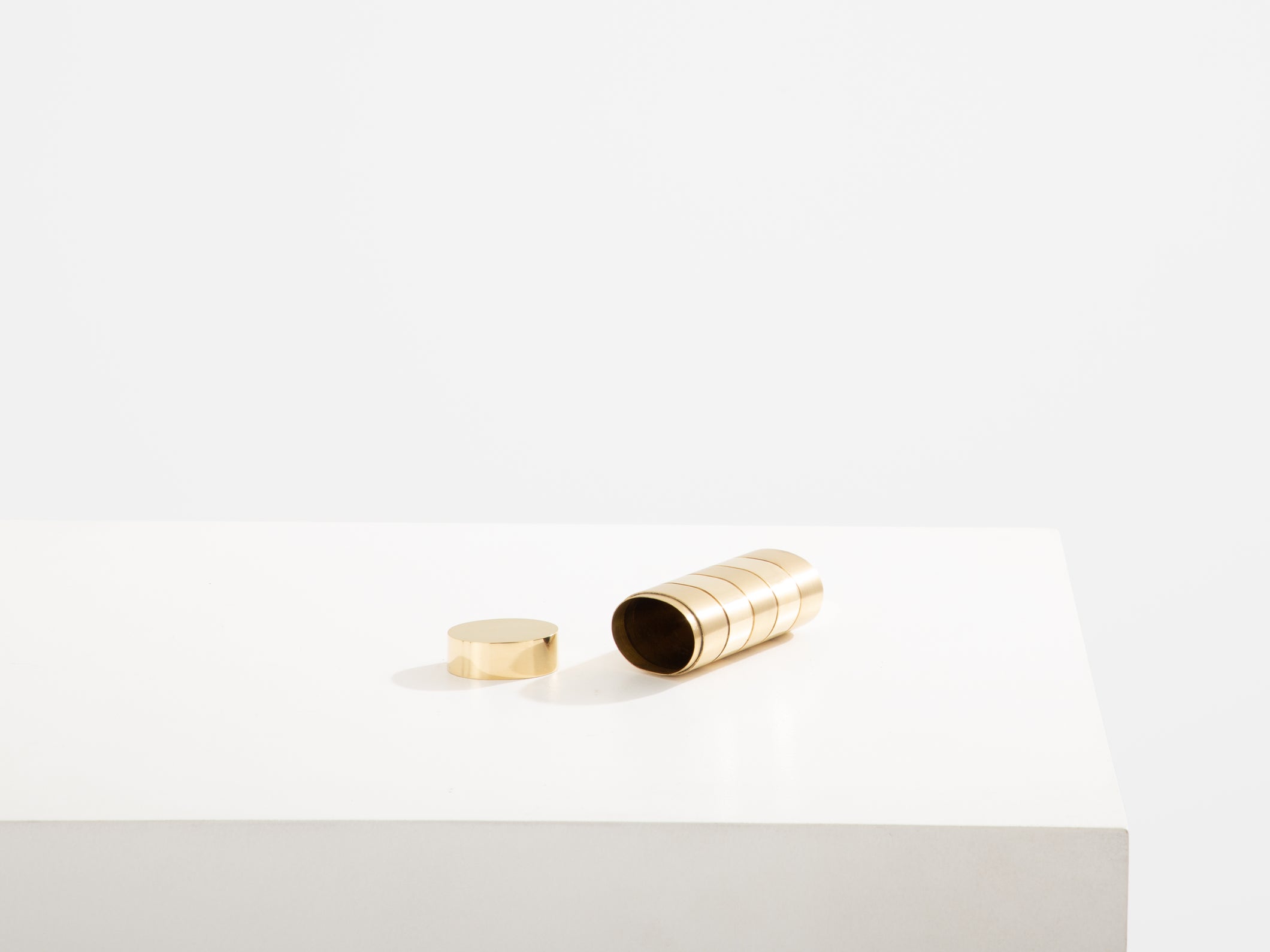 Gabriella Crespi petite boîte laiton brossé et poli signée vers 1970  