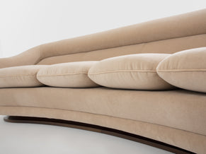 Canapé noyer et velours de mohair par Isa Bergamo 1940s