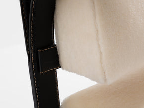 Jacques Adnet paire de fauteuils cuir noir et velours de mohair 1950