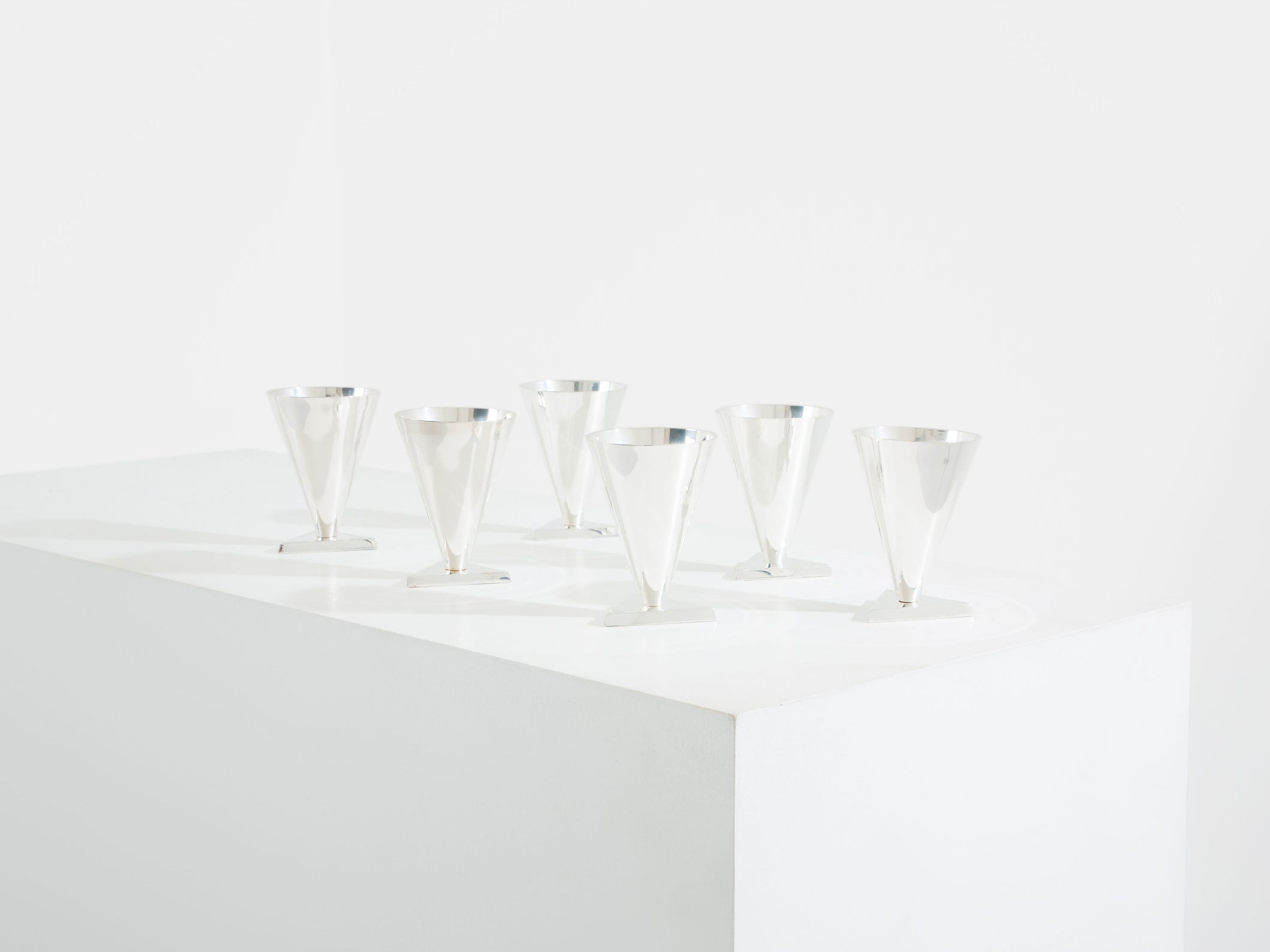 La Maison Desny Art Deco set of 6 silvered metal cocktail cups 1928