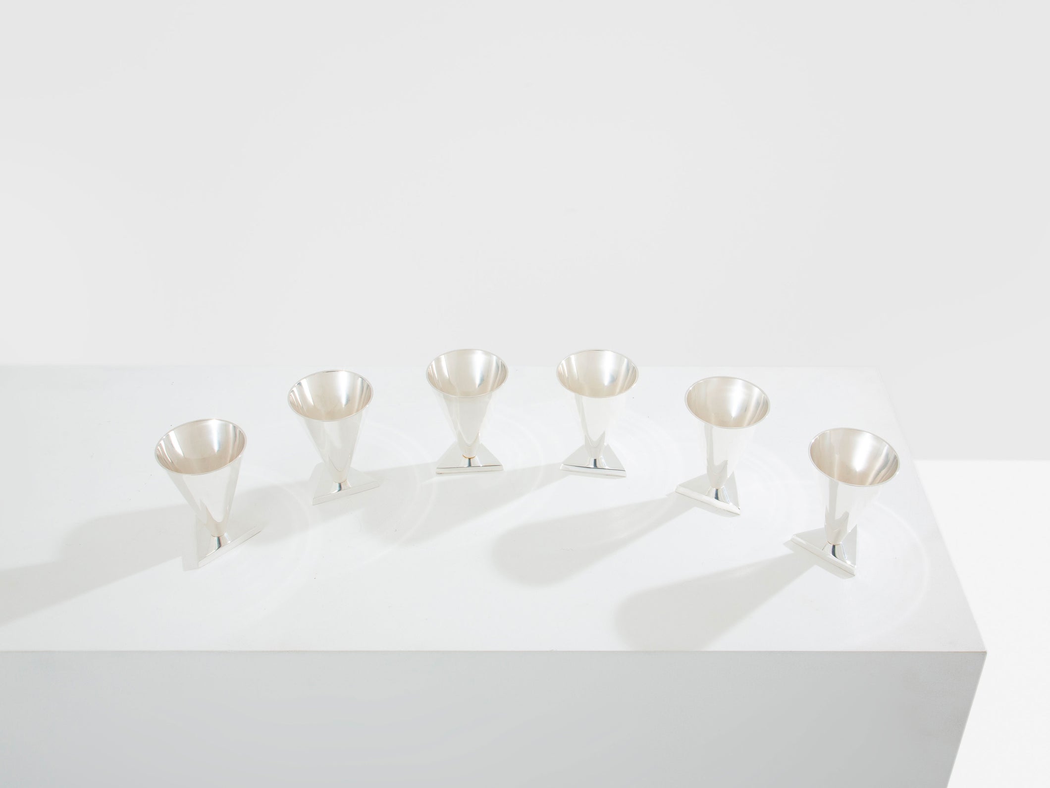La Maison Desny Art Deco set of 6 silvered metal cocktail cups 1928