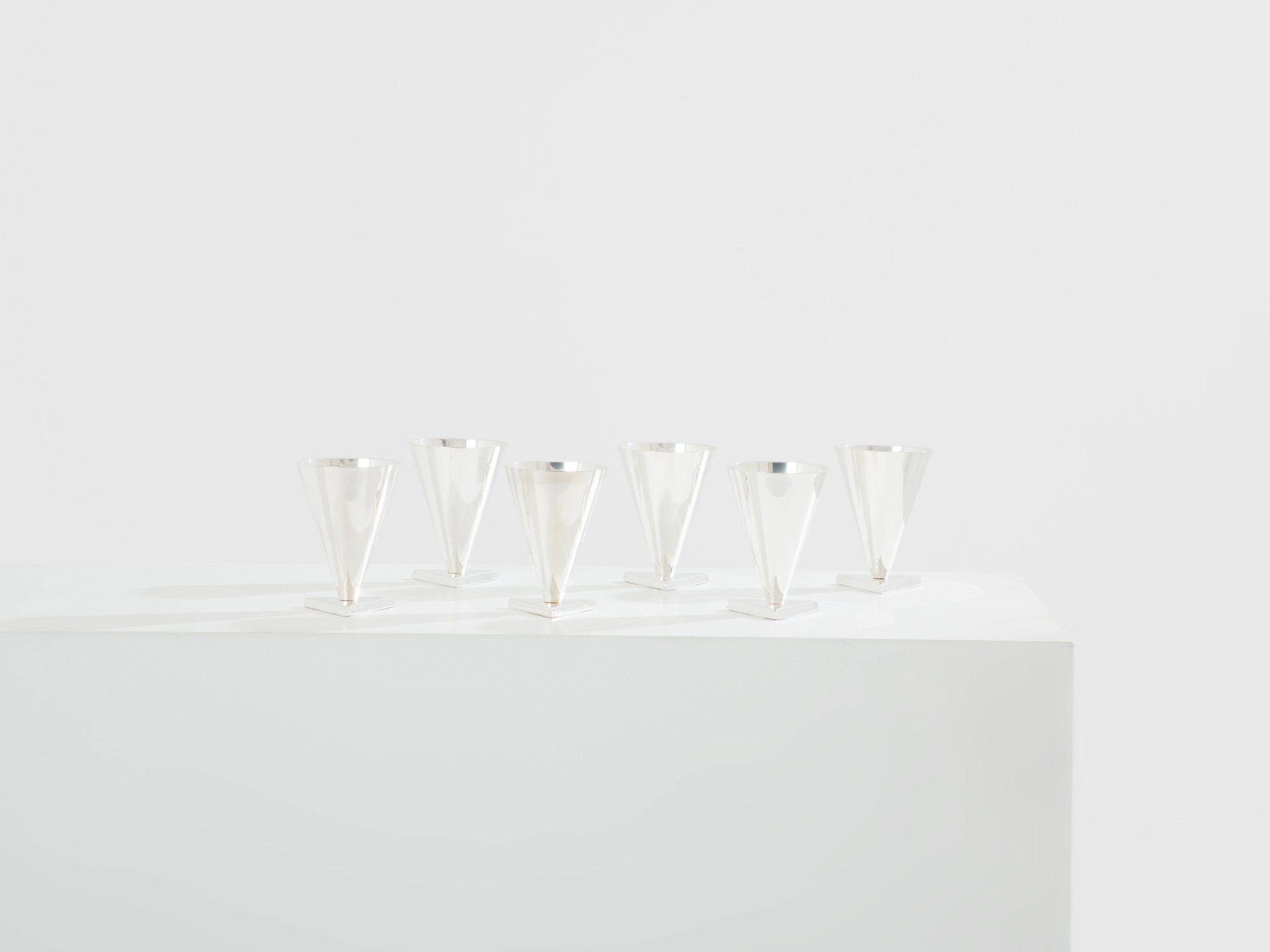 La Maison Desny Art Deco set of 6 silvered metal cocktail cups 1928