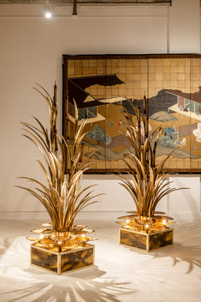 Paire de lampadaires laiton Maison Jansen roseaux et nénuphars 1970s