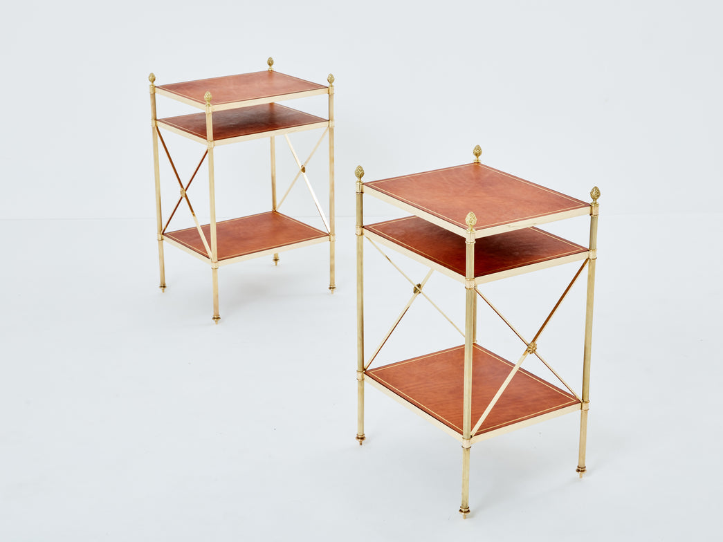 Paire de tables d’appoint néoclassiques laiton cuir Maison Jansen 1970