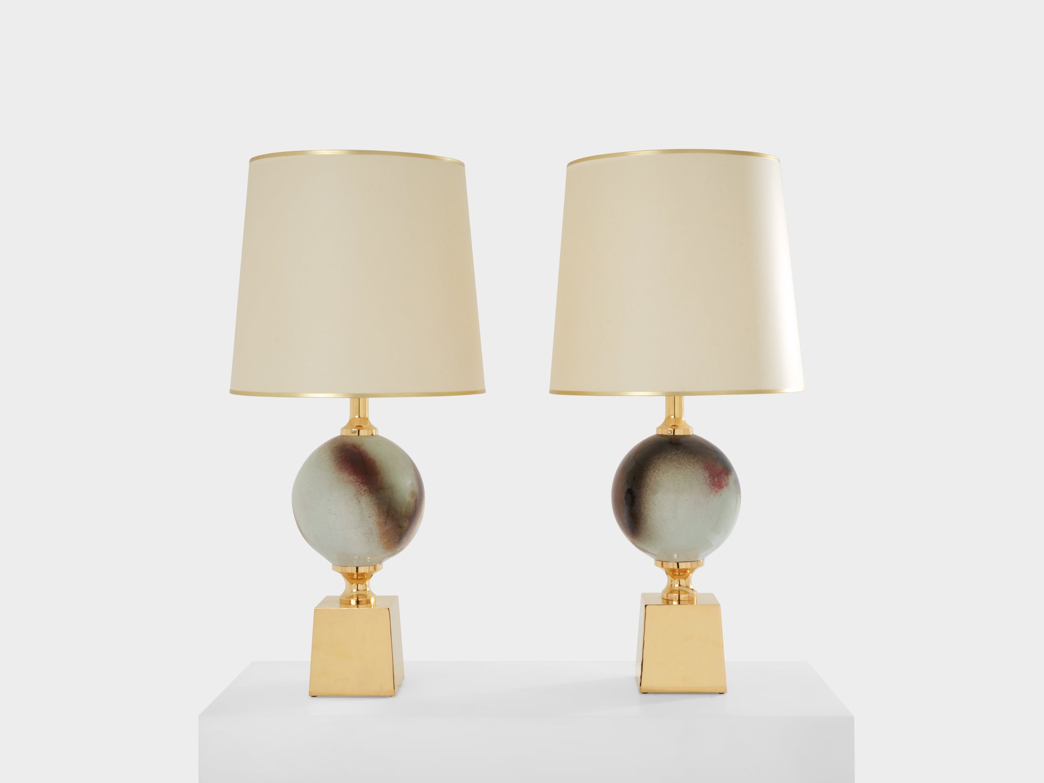 Paire de lampes céramique et laiton de Philippe Barbier 1970s 