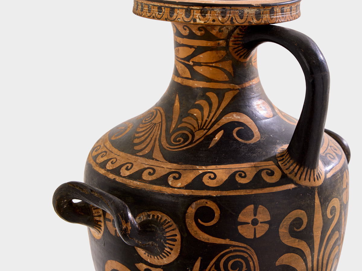 Hydria en terre cuite de l’artiste Primato, Italy du Sud, circa 330 BC 