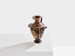 Hydria en terre cuite de l’artiste Primato, Italy du Sud, circa 330 BC 
