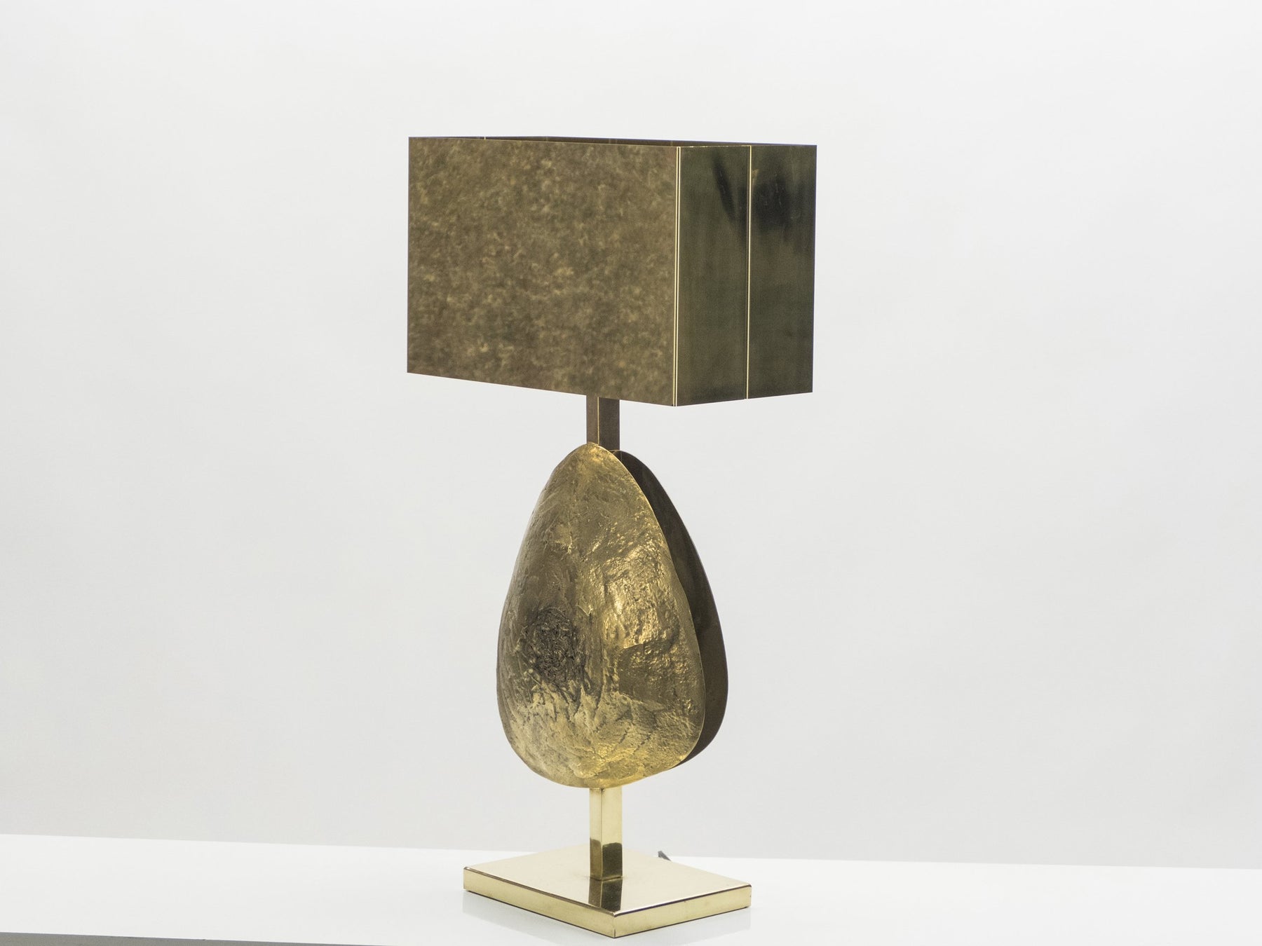 Grande lampe sculpture laiton bronze par Willy Daro 1970