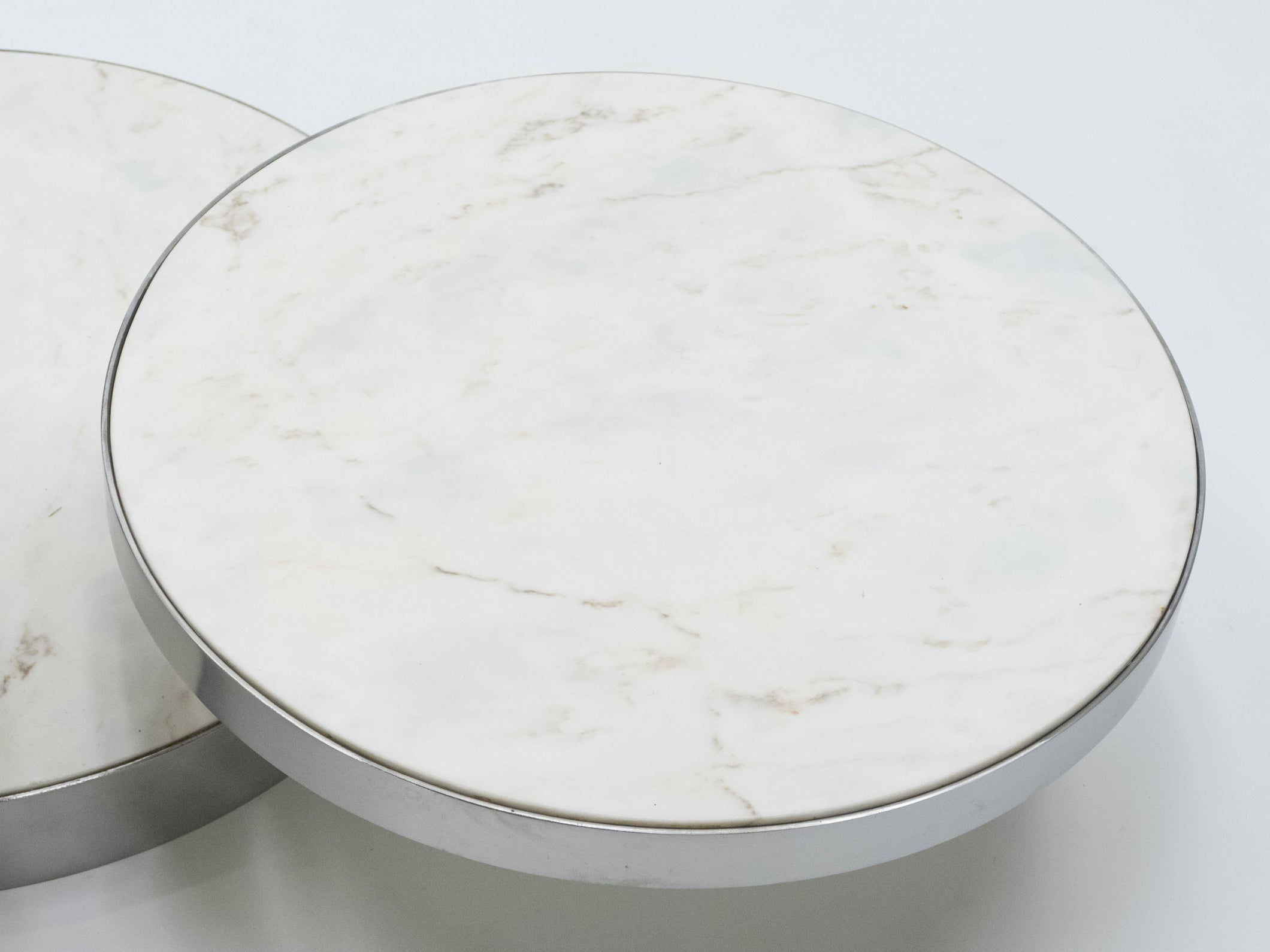French Maison Mercier Three-tier marble swivel coffee table 1970s