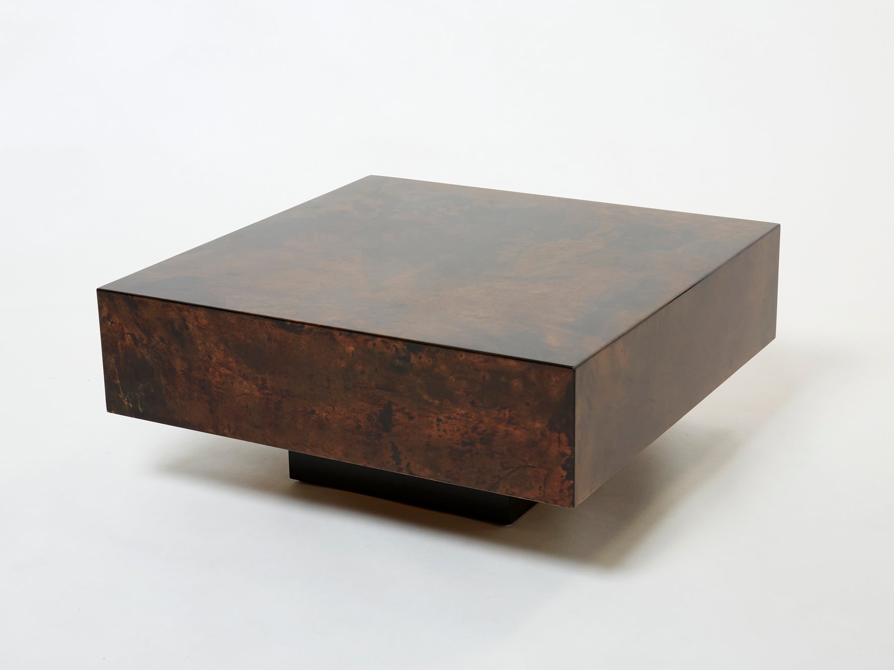 Table basse carré en parchemin par Aldo Tura années 60