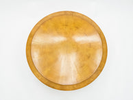 Table basse en frêne ondé et laiton Néoclassique d’André Arbus 1940