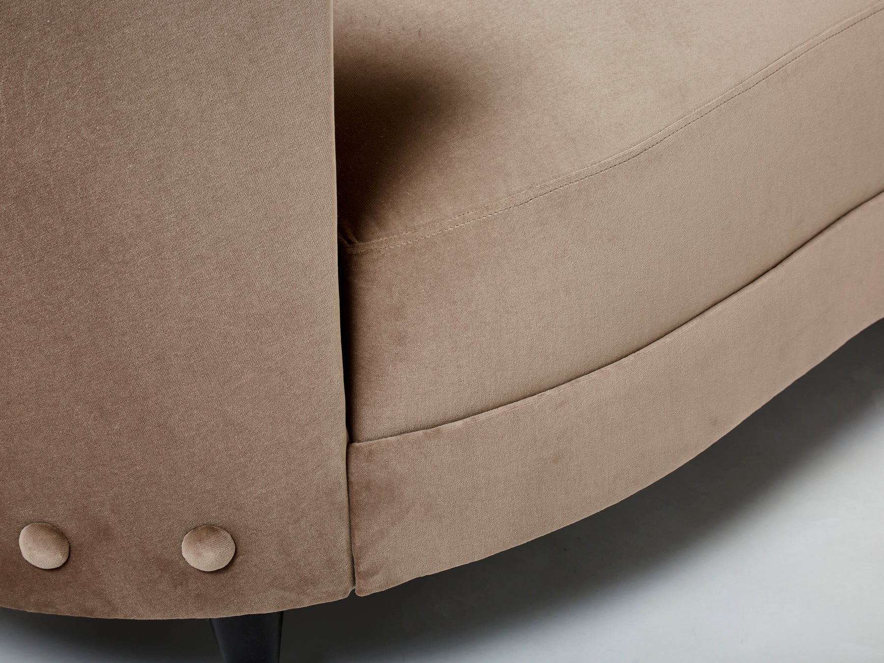 Federico Munari velvet rounded meridienne sofa 1960s