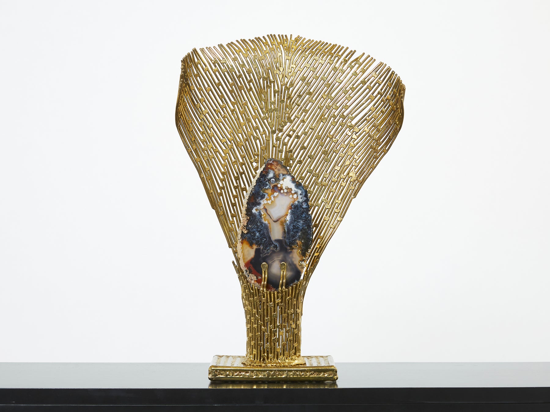 Rare lampe laiton pierres par Henri Fernandez pour Maison Honoré 1970 