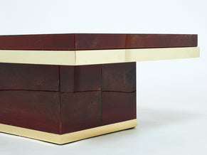 Table basse de J.C. Mahey laquée rouge laiton 1970 