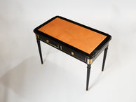 Bureau plat de style Louis XVI bois cuir laiton Maurice Hirsch 1960