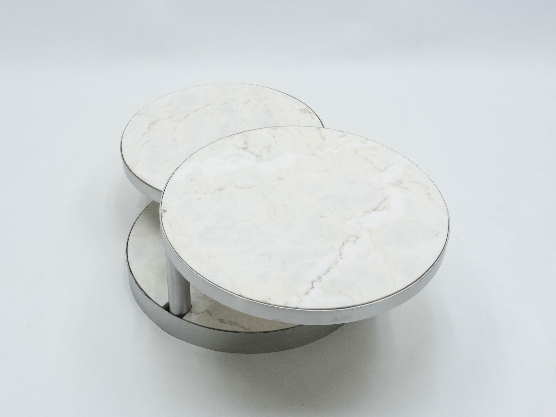 Rare table basse pivotante de Maison Mercier trois niveaux marbre 1970