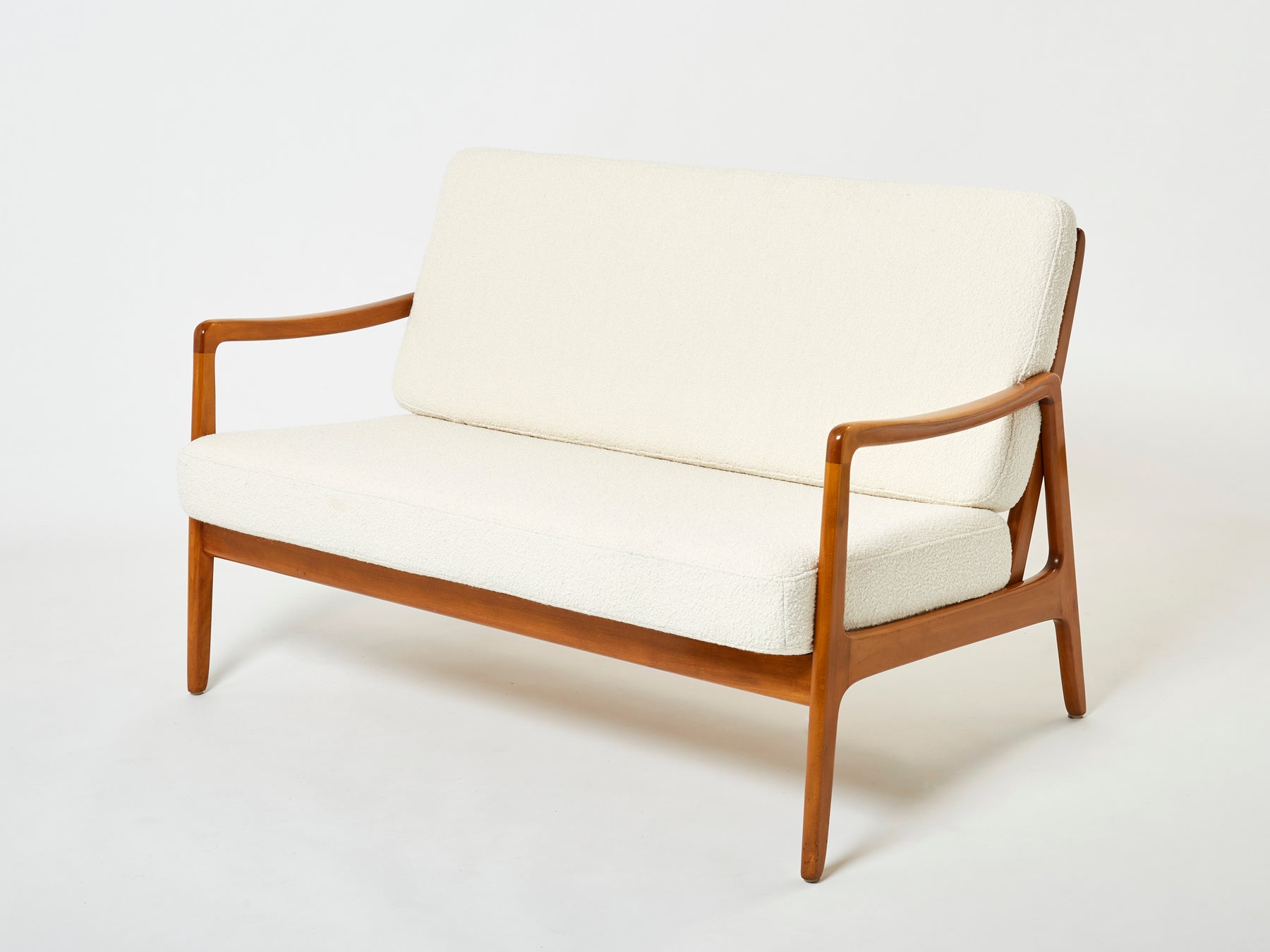 Scandinavian sofa by Ole Wanscher FD 109 wool bouclé 1960s