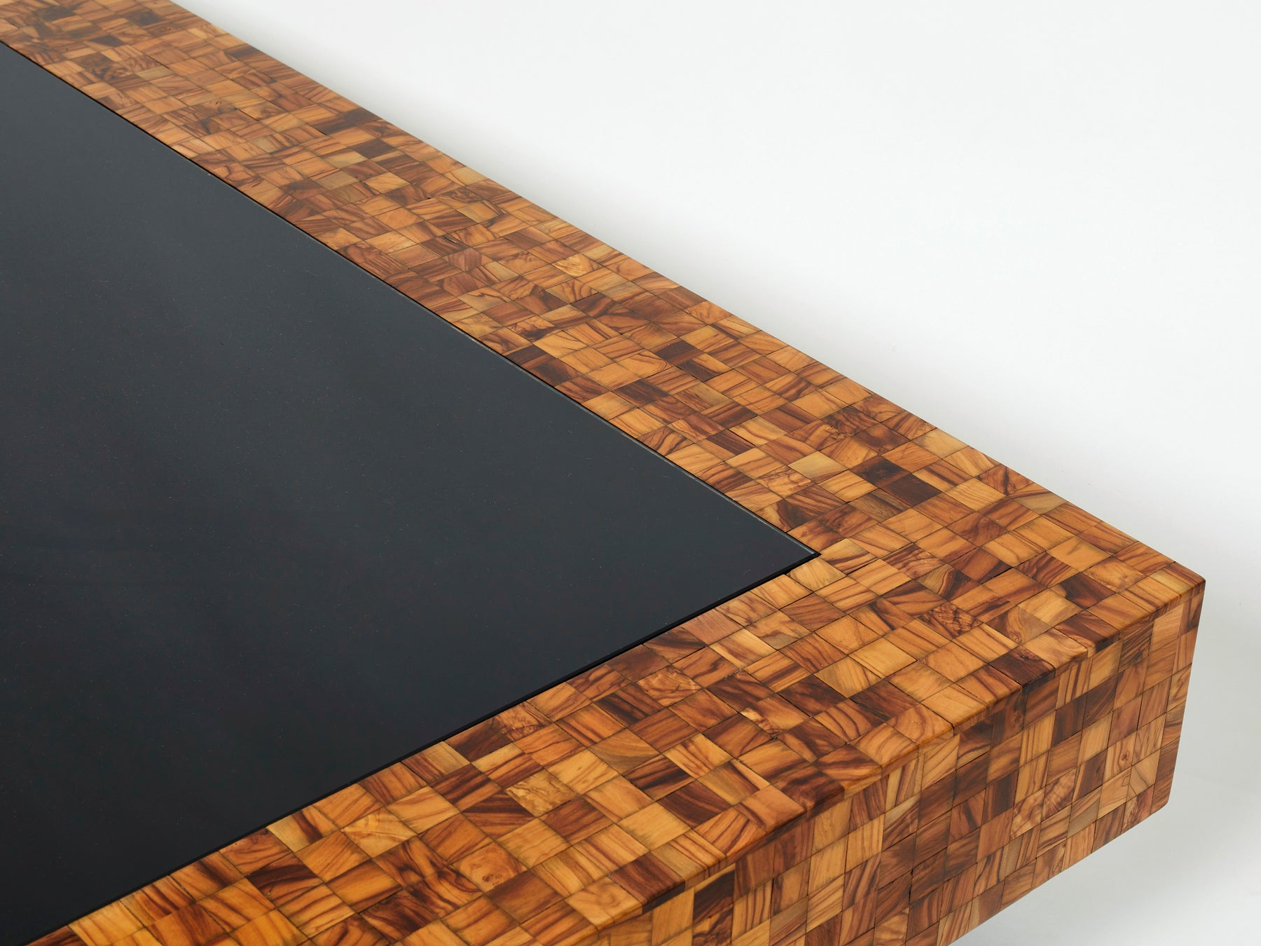 Rare table basse marqueterie de bois d’olivier par Sandro Petti 1970