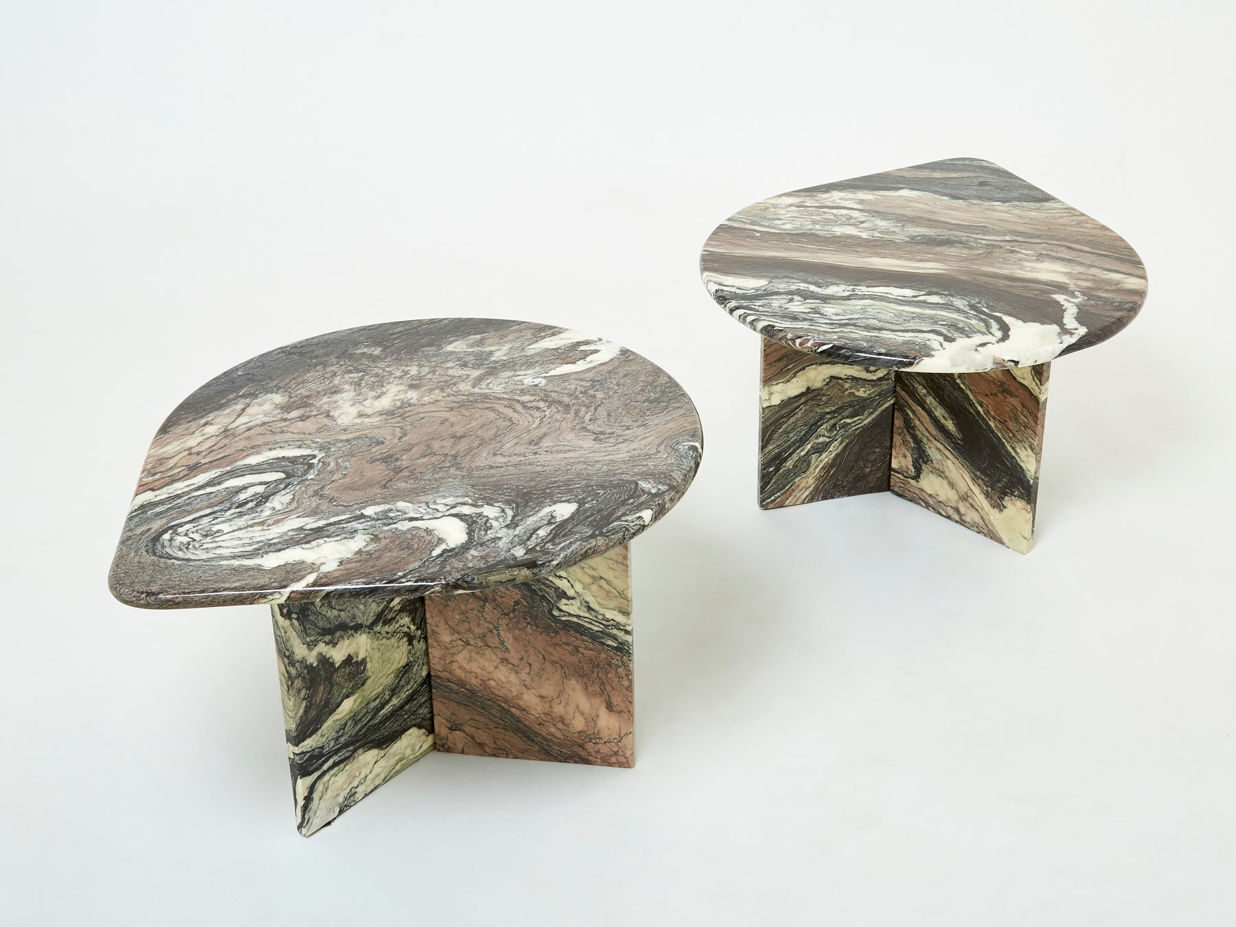 Set de deux tables basses gigognes en marbre marron sicilien 1970