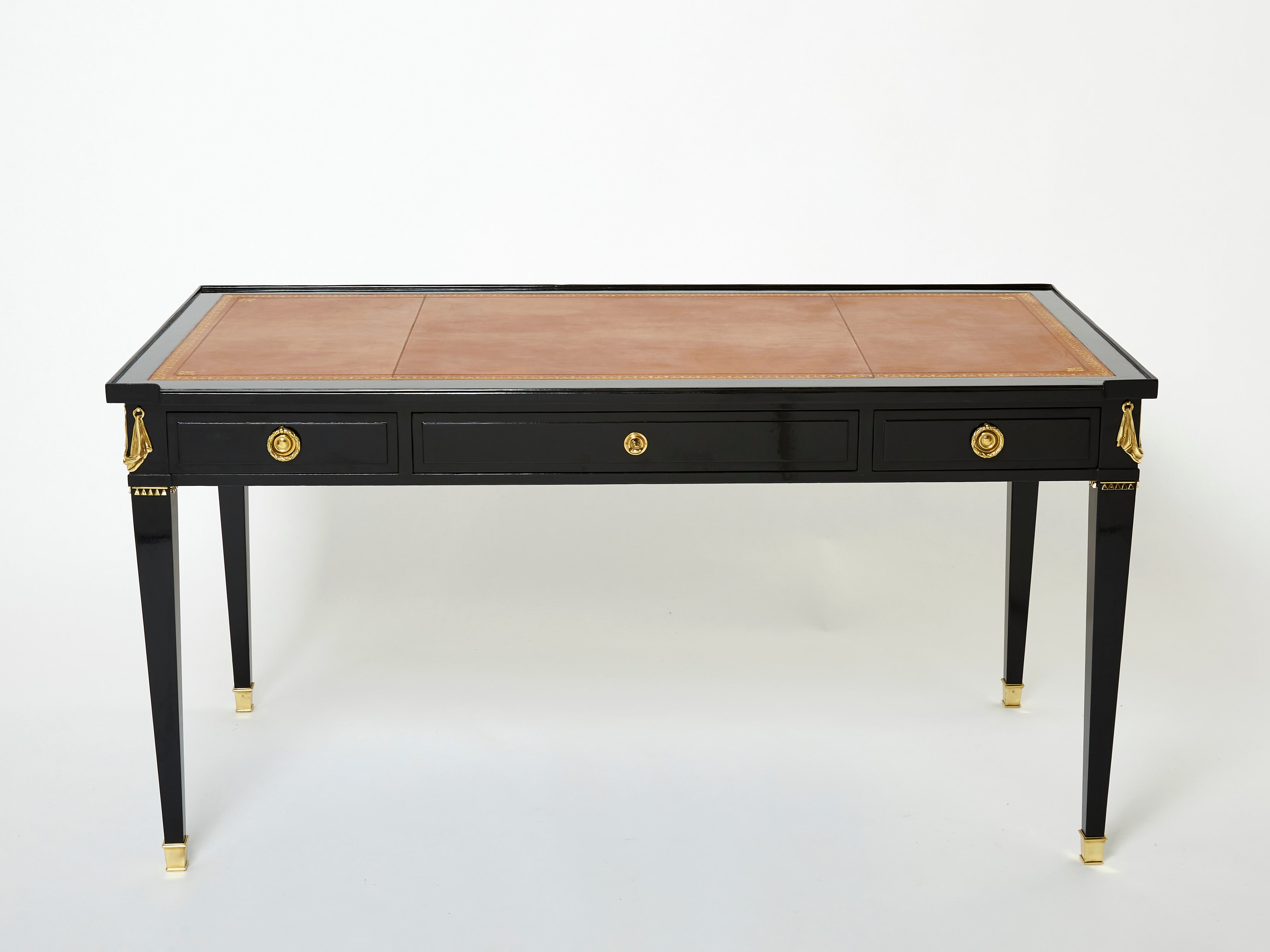 Bureau plat de style Louis XVI bois cuir bronze Maison Jansen 1950