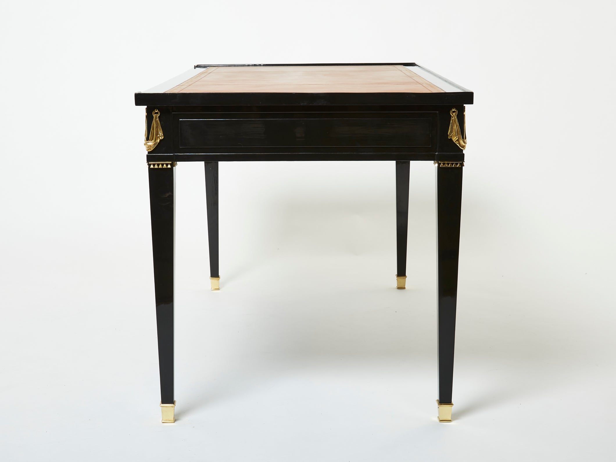 Bureau plat de style Louis XVI bois cuir bronze Maison Jansen 1950