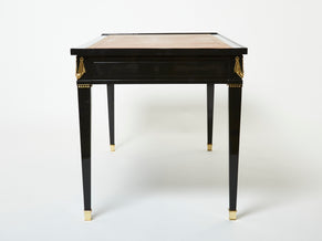 Bureau plat de style Louis XVI bois cuir bronze Maison Jansen 1950