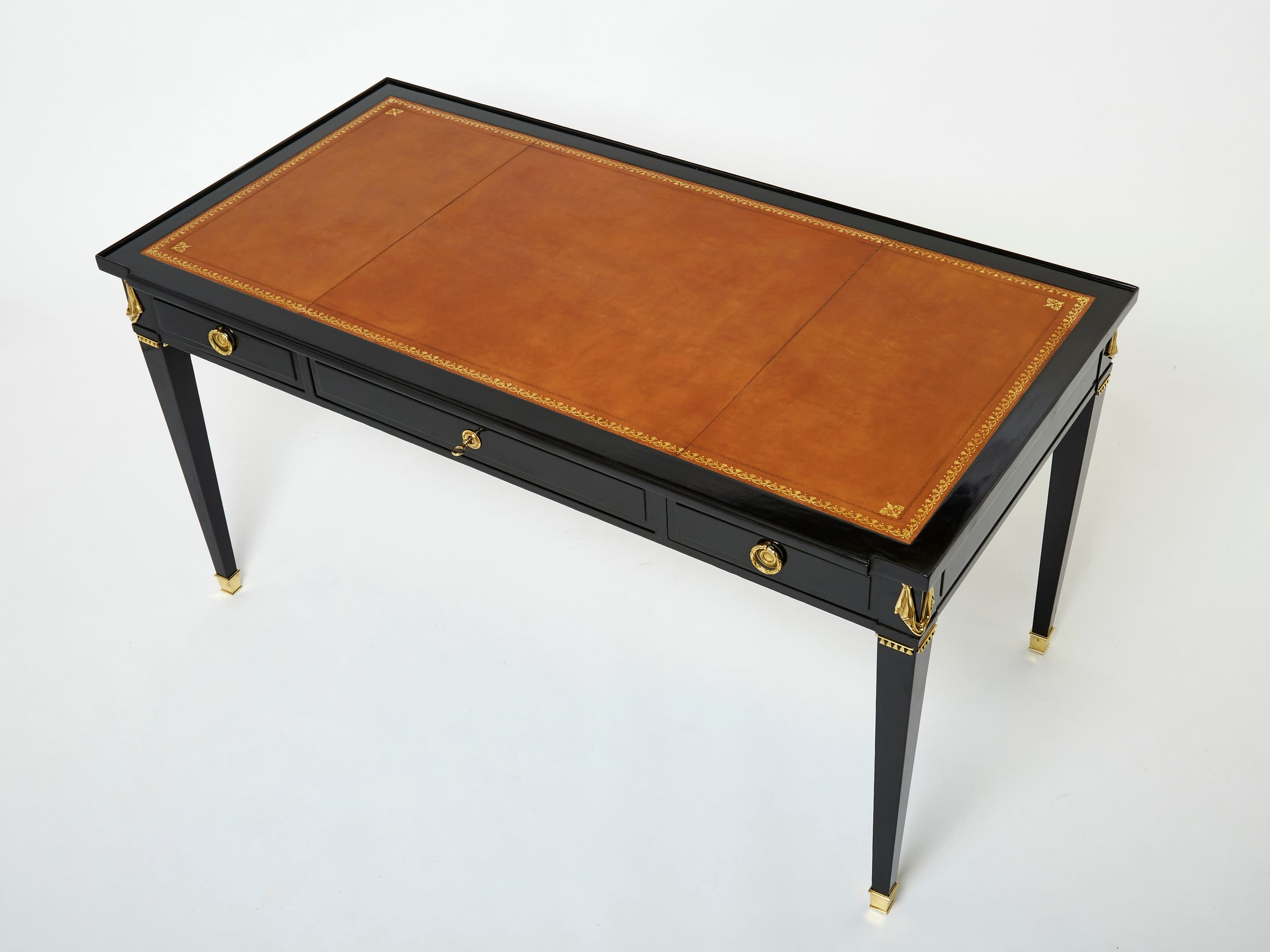 Bureau plat de style Louis XVI bois cuir bronze Maison Jansen 1950