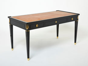 Bureau plat de style Louis XVI bois cuir bronze Maison Jansen 1950
